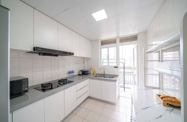 Tyms Xujiahui Prime 2BR APTGarden