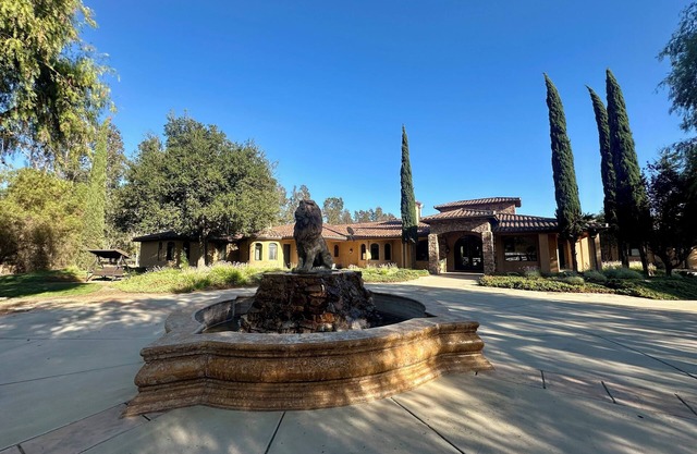 Ultra-Luxury Spanish Wine Country Estate – Sleeps 18+ Pool/Spa