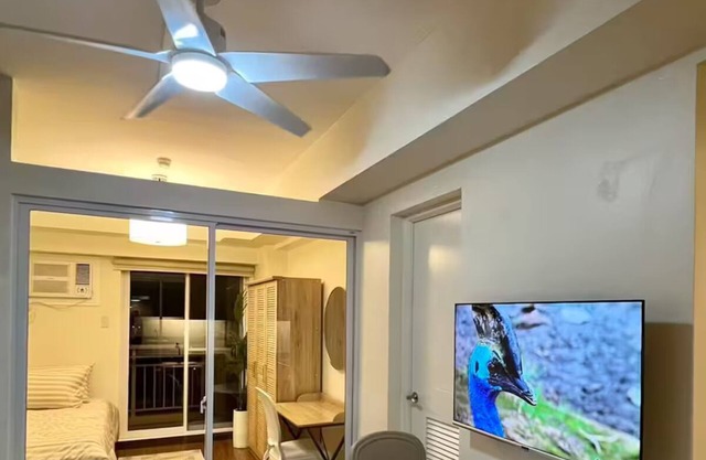 Upscale One-bedrm in Cubao area!