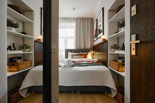 UR4N Apartment - Konarskiego