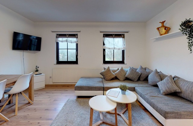 Vacation apartment/apartment for 8 guests with 102m² in Rödental (122965)