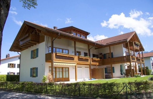 Vacation apartment Forggensee - Modern apartment with top location directly on the lake
