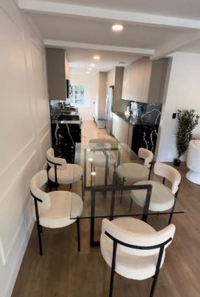 Van Nuys Charming Home!