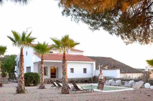 Venta Viñas, finca privada en la naturaleza, con piscina