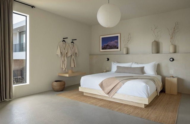 Vibrant Getaway w/Swimming Pool, Outdoor Fire Pits & Walk to Attractions