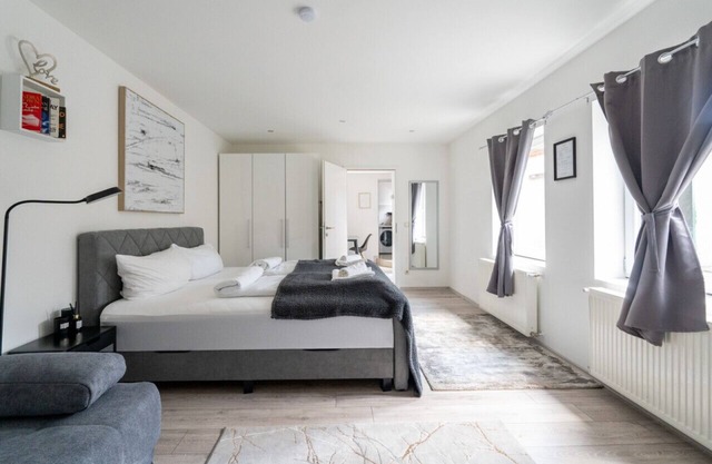 Viennese jewel | 45m² | near airport & center | parking & WLAN | for 4 persons