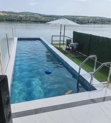 Vila ČAROLIJA Futog