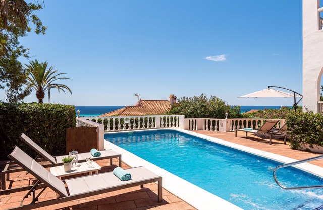 Villa 4 Bedroom - Panoramic sea view - Heated pool