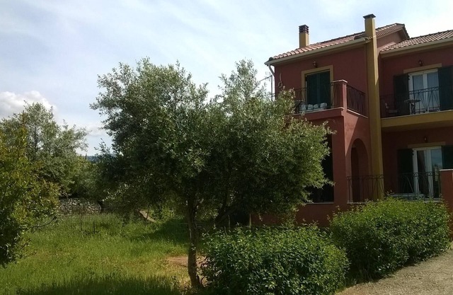 VILLA ANDREAS Family- friendly & friends- friendly