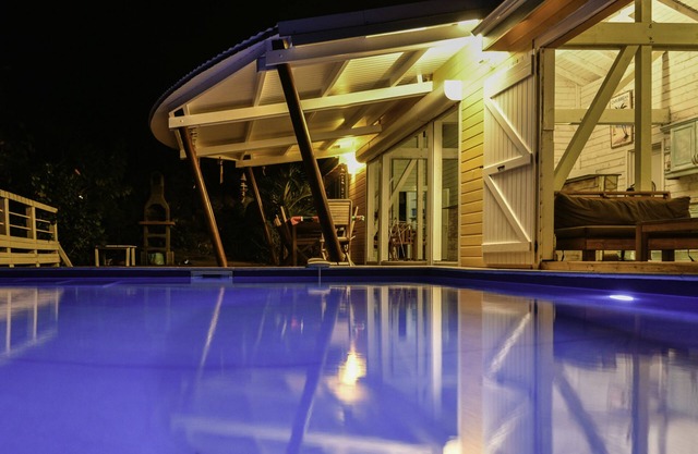 Villa-Coco: swimming pool, sea view, all comforts, family vacations in Marie-Galante