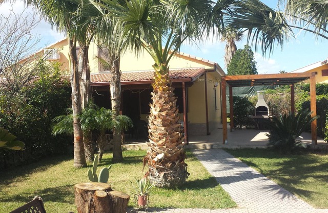 Villa direct access to the sea near Cefalù ALL INCLUSIVE