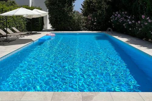 Villa en zona Playa D'en Bossa con gran piscina