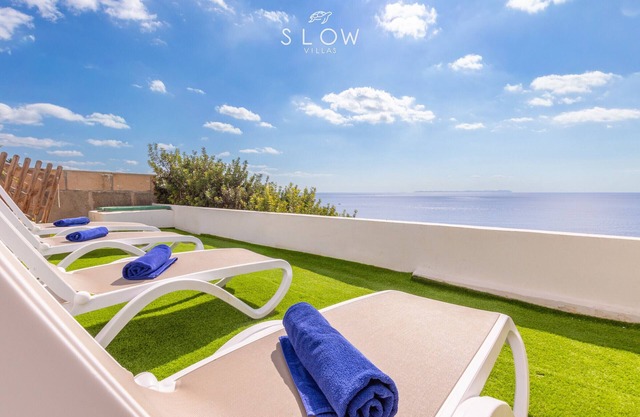 Villa Es Bufedo, frontline holiday home with spectacular sea views in Cala Pi