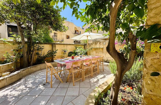 Villa Josette/Townhouse/Steps To The Sea/BBQ