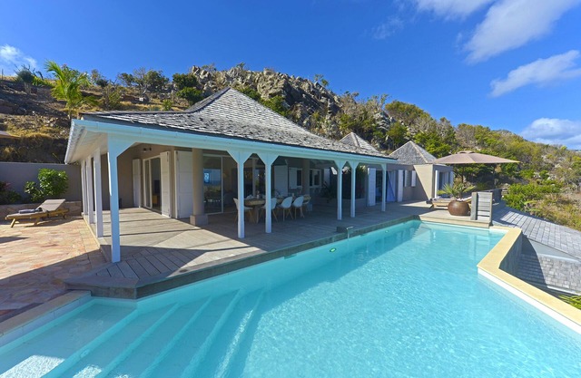 Villa Lagon Rose, 4 to 5 bedrooms and 1 pool