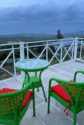 VILLA MEYSARY