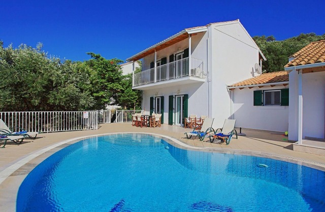 Villa Oneiro in Apraos