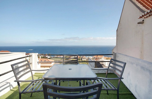 Villa 'Seaside Haven - Soulful Stays' with Sea View, Wi-Fi and Air Conditioning