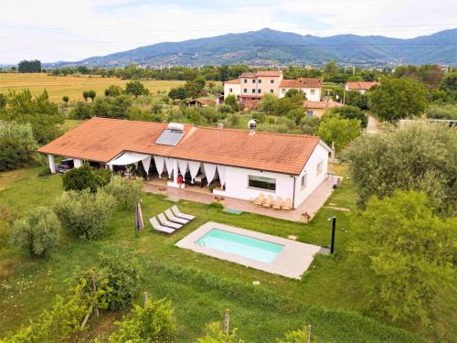 Villino di Elena by VacaVilla