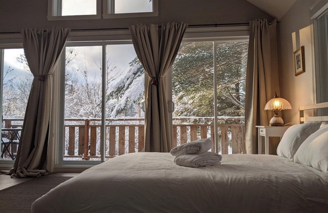 Vintage chalet in the heart of the forest