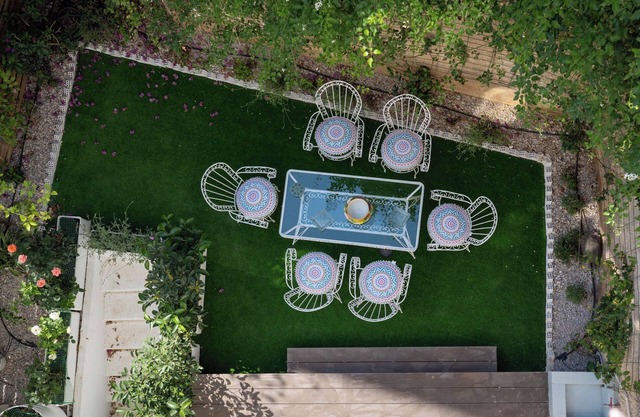 Vintage Loft in Acropolis' Koukaki with small garden