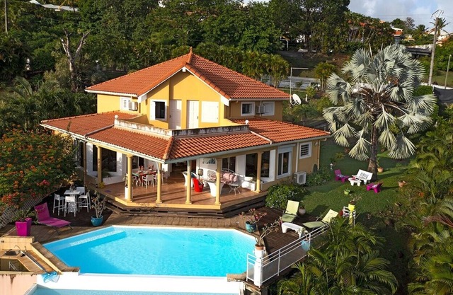 VUE Caraibes 4 Chambres Case Pilote Piscine vue mer