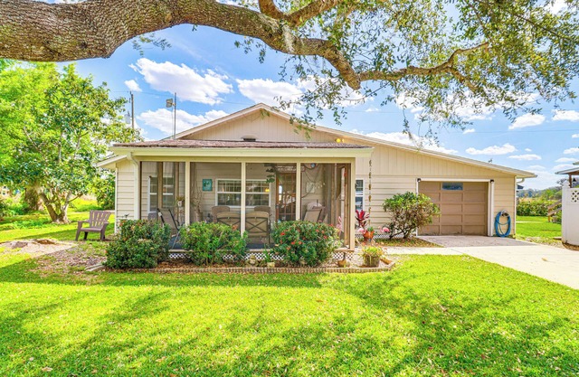 Walk to Lake Istokpoga: Lorida Home w/Boat Dock