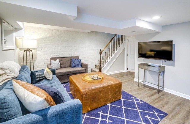 Walkable Location Modern DC Apt with Yard Access!