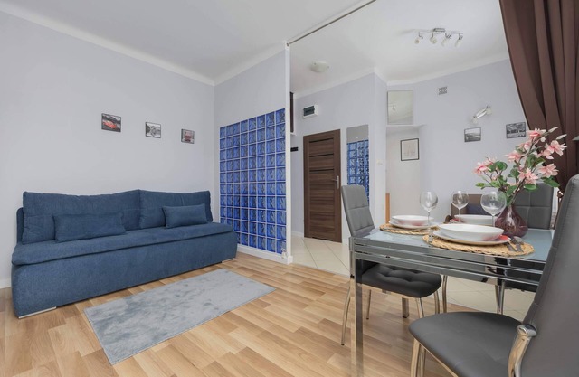 Waszyngtona 38/40 | Warszawa | Bright Studio with Balcony | AC | Close to PGE