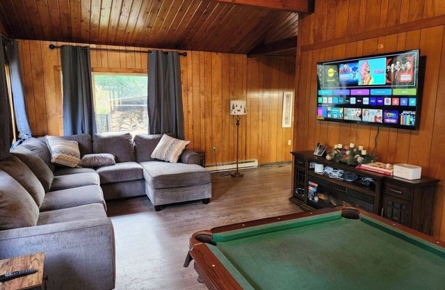 Water front Cabin Retreat n ✨️ A Vacation Wonderland ✨️n n