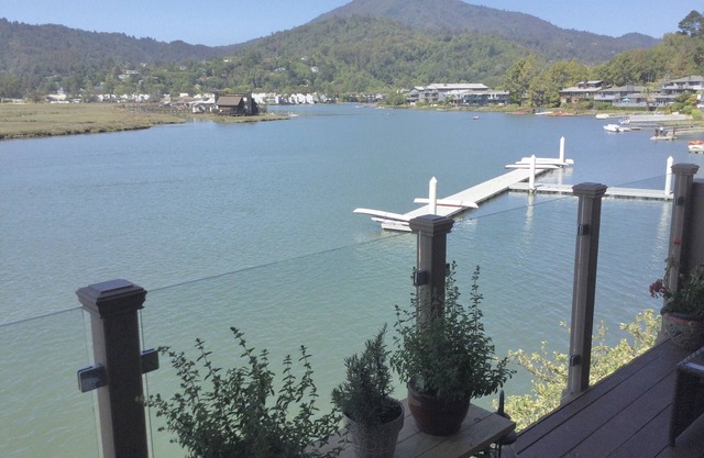 Waterfront condo, spectacular views