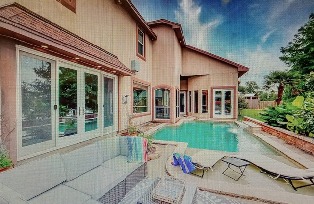 Waterfront home, Private Pool, private dock, 30 min from 5 star resort,