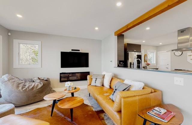 Waterfront retreat with dock, sauna, & firepit - near Woodstock & ski areas