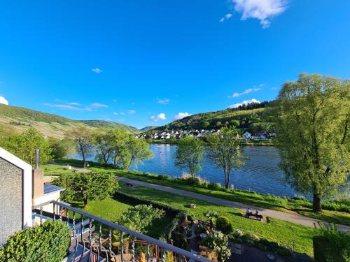 Weingut-Gästehaus-Haas