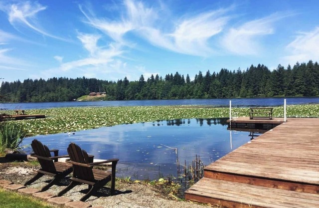 Welcome! Create your own Lakeside Memories on Lake Tanwax