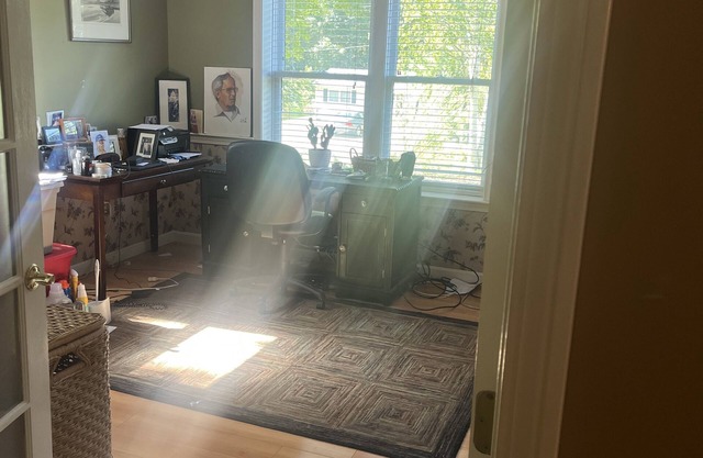 Welcome to The Beach Hideaway at Jenness Beach, 4 bdr, 2 bath , sleeps 10