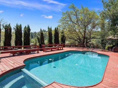 Whole House at Eaglenest Inn with Pool & Seasonal SPA