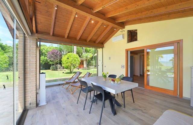 Wonderful private villa for 5 people with A/C, WIFI, TV, terrace and pets allowed