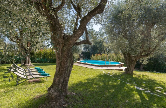 Wonderful villa close to Valbonne & Nice with private pool.