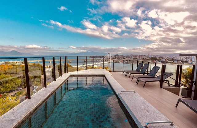 Xtay The Bridge Florianópolis