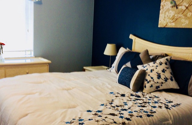 Your Home Away From Home! 12 min. to SanDiego! Kids & Pets OK! Kitch/wifi/yard/