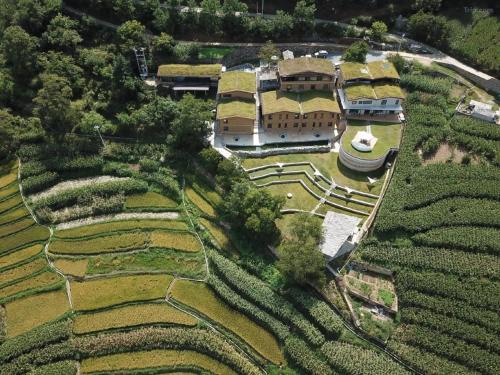 Yunyutian Mountainside B&B