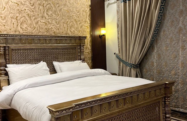 Zain Residency is a guest house located in Central ISB Near to Islamabad Hotel