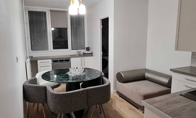 Mons-en-Baroeul Apartment | À 1 min du Métro, Proche du Stade Pierre Mauroy ! Appartement Idéal Pour Famille