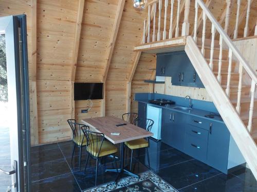 Alacali House | Çırağan Deluxe BOTANİK Park Bungalov Evleri