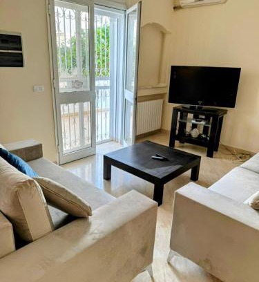 El Aouina Apartment | Étage de villa spacieux aux Jardins de la Soukra