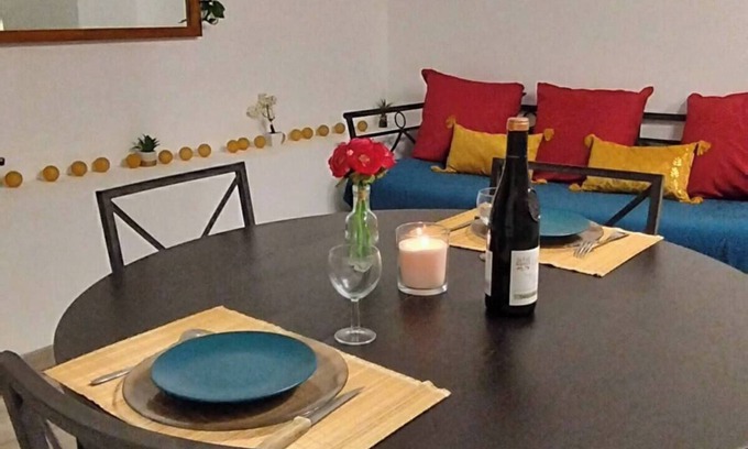 Avignon Apartment | Évasion romantique à Avignon avec jacuzzi et joli extérieur