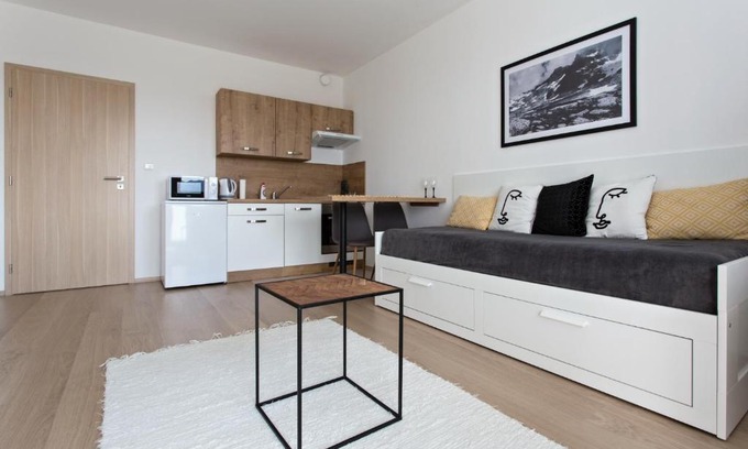 Poprad Apartment | Útulný byt s výhľadom na Tatry