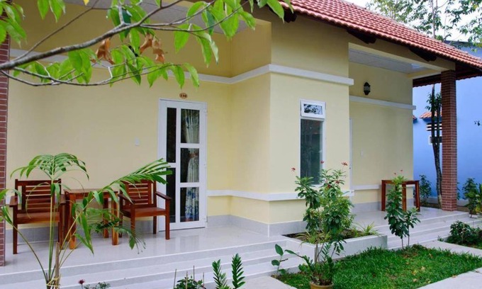 Cua Lap Hotel | Đức Anh Bungalow