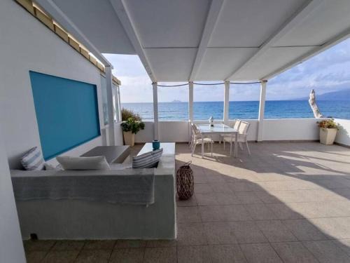 Neo Kalamaki Apartment | ΄Αdonis home'